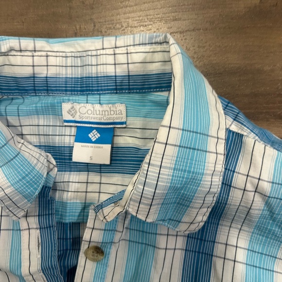 Y2K Columbia Light Blue and White Plaid Women’s Sinched Shirt - Picture 2 of 3